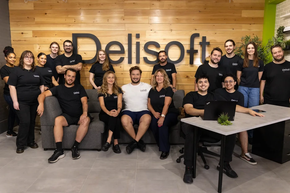 Équipe locale Delisoft spécialisée en développement de logiciels web sur mesure